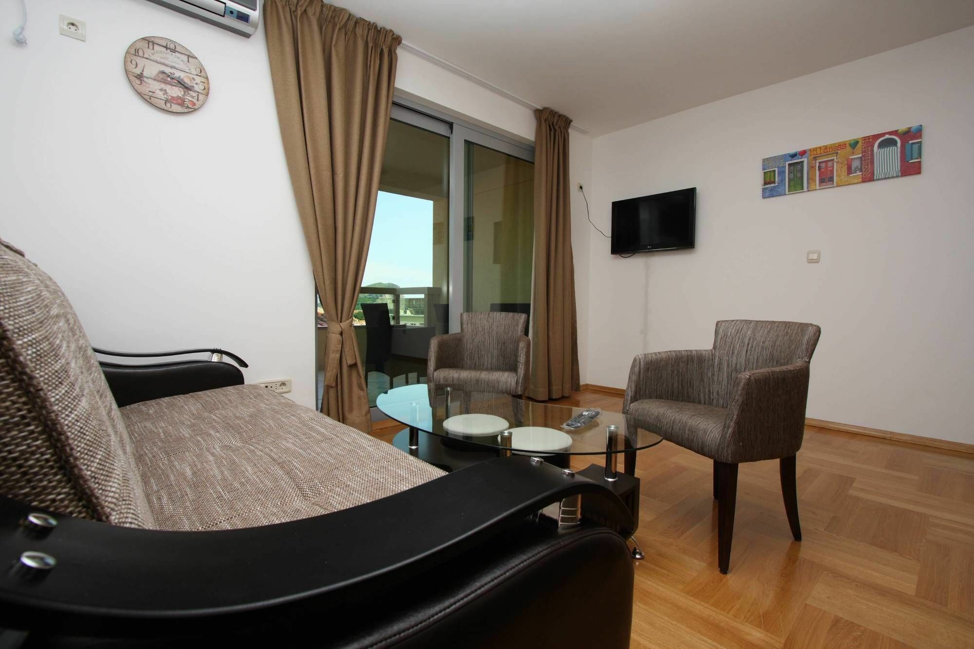 בודווה The Old Town Terrace Apartments מראה חיצוני תמונה