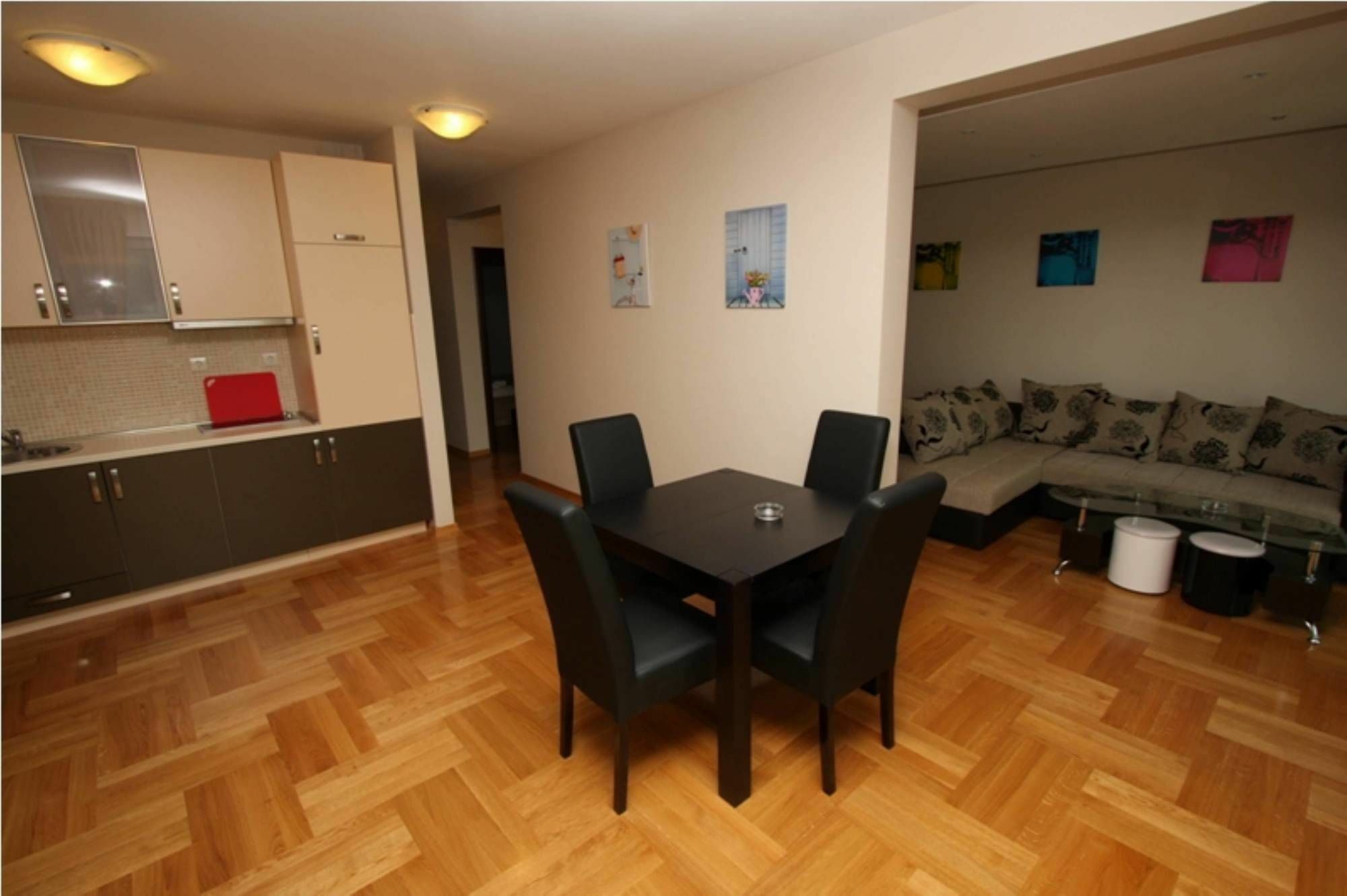 בודווה The Old Town Terrace Apartments מראה חיצוני תמונה